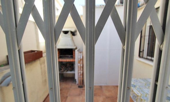 Revente - Bungalow -
Guardamar del Segura - 03140