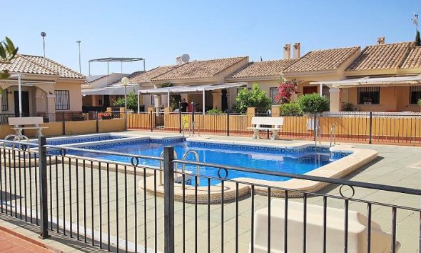 Revente - Bungalow -
Guardamar del Segura - 03140