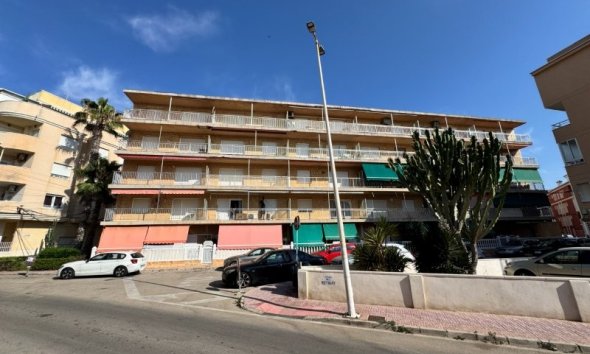 Resale - Apartment -
La Mata - Costa Blanca