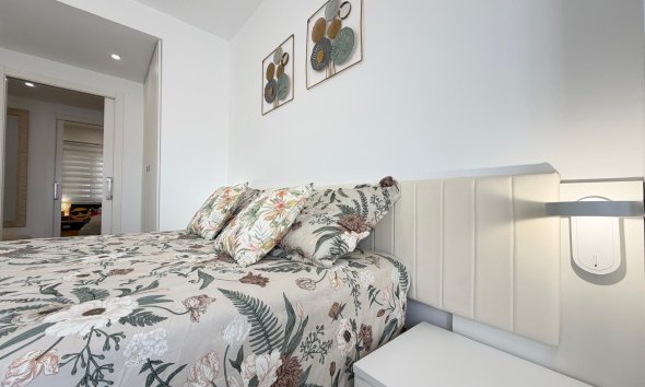 Revente - Apartment -
Torrevieja - Centro