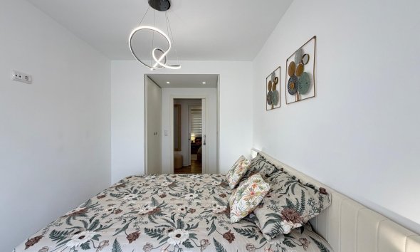 Revente - Apartment -
Torrevieja - Centro