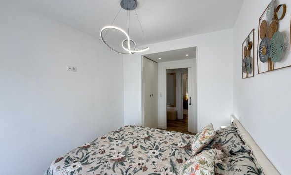 Revente - Apartment -
Torrevieja - Centro