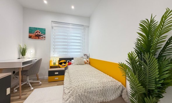 Revente - Apartment -
Torrevieja - Centro