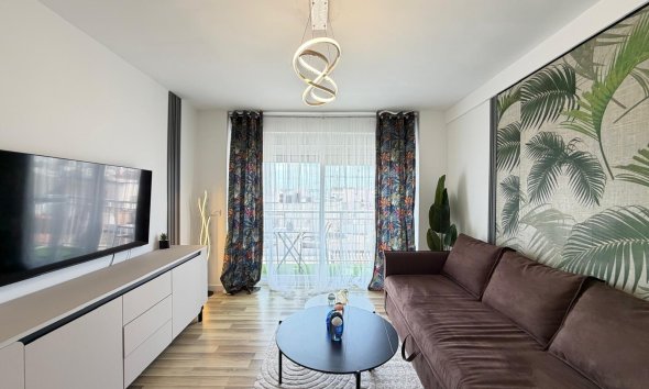 Revente - Apartment -
Torrevieja - Centro