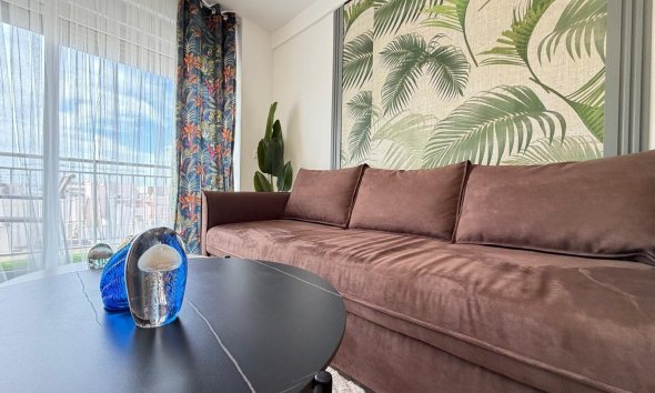 Revente - Apartment -
Torrevieja - Centro