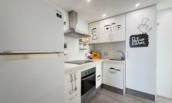 Revente - Apartment -
Torrevieja - Centro