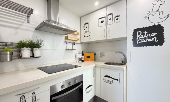 Revente - Apartment -
Torrevieja - Centro