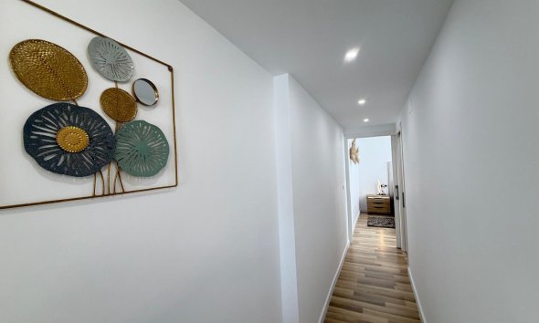 Revente - Apartment -
Torrevieja - Centro