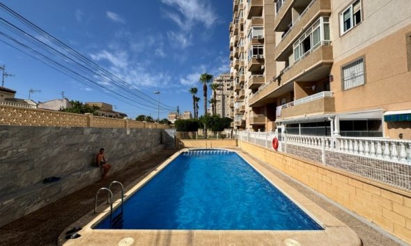Revente - Apartment -
Torrevieja - Costa Blanca