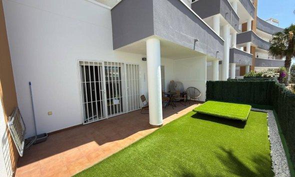 Revente - Apartment -
Villamartin - Costa Blanca