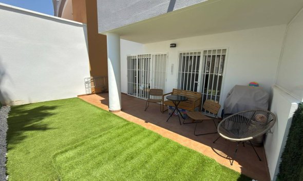 Revente - Apartment -
Villamartin - Costa Blanca
