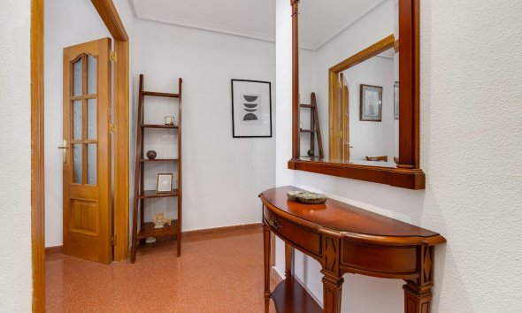 Revente - Attique -
Torrevieja - Paseo Maritimo