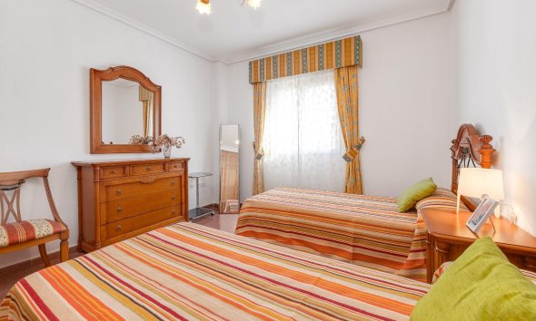Revente - Attique -
Torrevieja - Paseo Maritimo