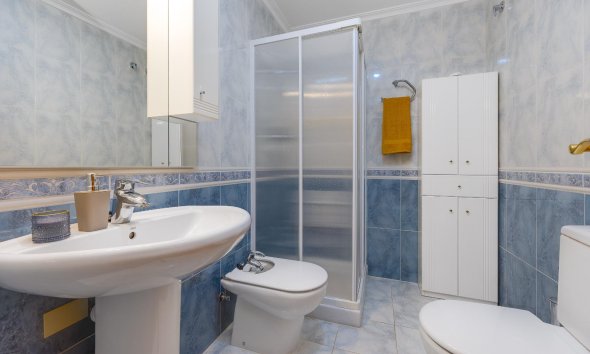 Revente - Attique -
Torrevieja - Paseo Maritimo