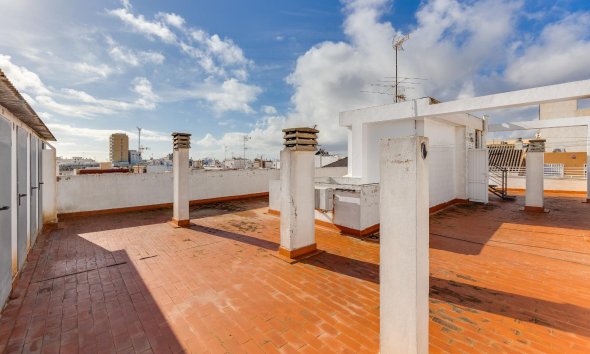 Revente - Attique -
Torrevieja - Paseo Maritimo