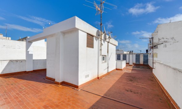 Revente - Attique -
Torrevieja - Paseo Maritimo