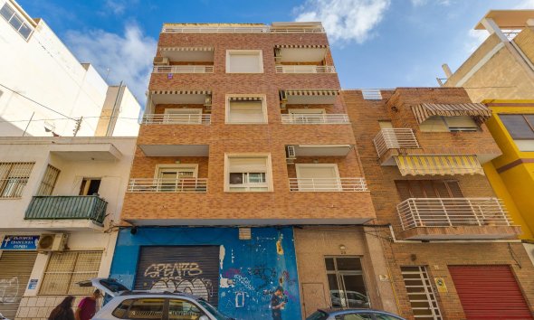 Revente - Attique -
Torrevieja - Paseo Maritimo