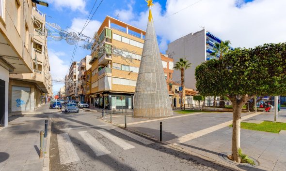 Revente - Attique -
Torrevieja - Paseo Maritimo