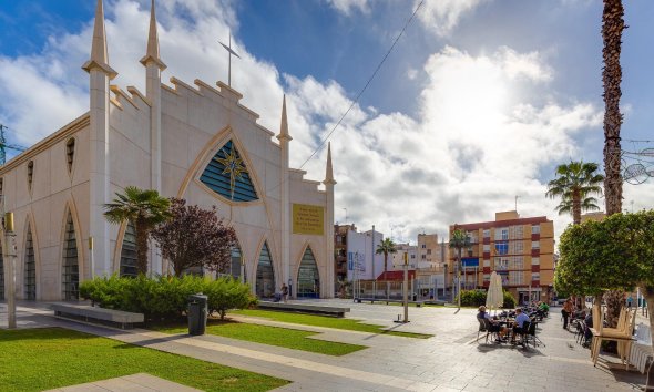 Revente - Attique -
Torrevieja - Paseo Maritimo