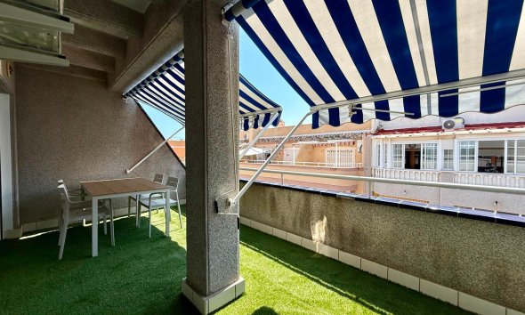Revente - Attique -
Torrevieja - Habaneras