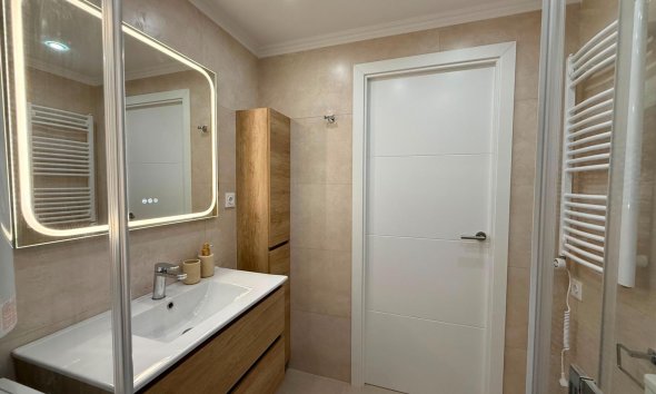 Revente - Attique -
Torrevieja - Habaneras