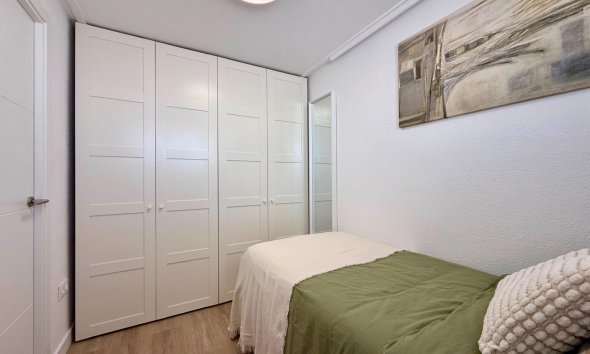 Revente - Attique -
Torrevieja - Habaneras
