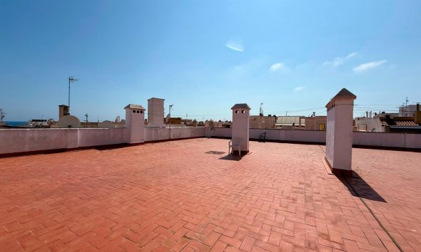 Revente - Attique -
Torrevieja - Habaneras