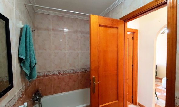 Revente - Apartment -
Villamartin - Costa Blanca