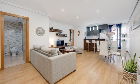 Revente - Apartment -
Torrevieja - Centro