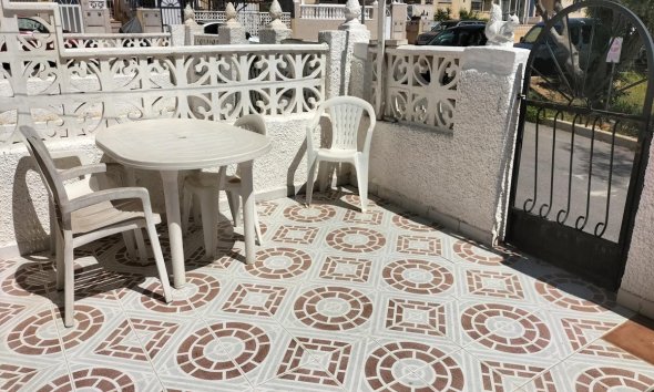 Revente - Bungalow -
Torrevieja - La Siesta - El Salado - Torreta