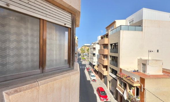 Revente - Apartment -
Torrevieja