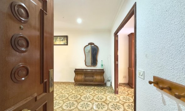Revente - Apartment -
Torrevieja