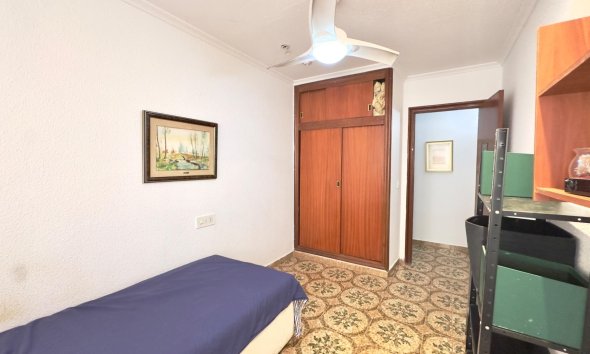 Revente - Apartment -
Torrevieja