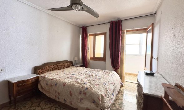 Revente - Apartment -
Torrevieja