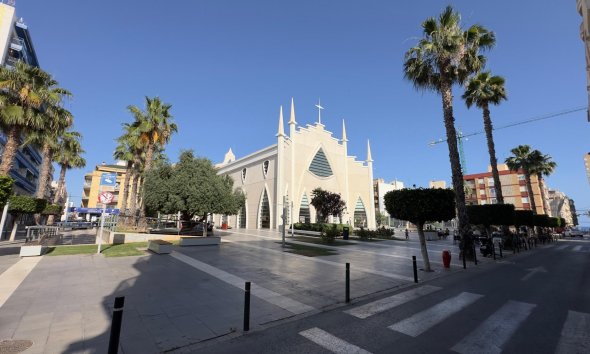 Revente - Apartment -
Torrevieja