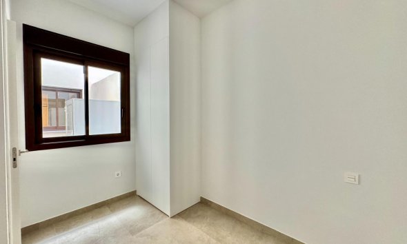 Revente - Apartment -
Torrevieja - Habaneras