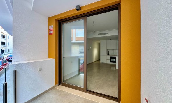 Revente - Apartment -
Torrevieja - Habaneras