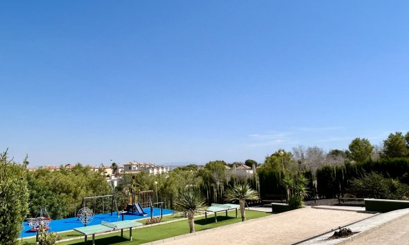 Revente - Attique -
Los Altos - Costa Blanca