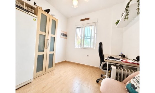 Resale - Apartment -
Cabo Roig - Costa Blanca