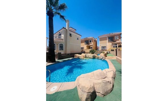 Revente - Villa -
Villamartin - Costa Blanca