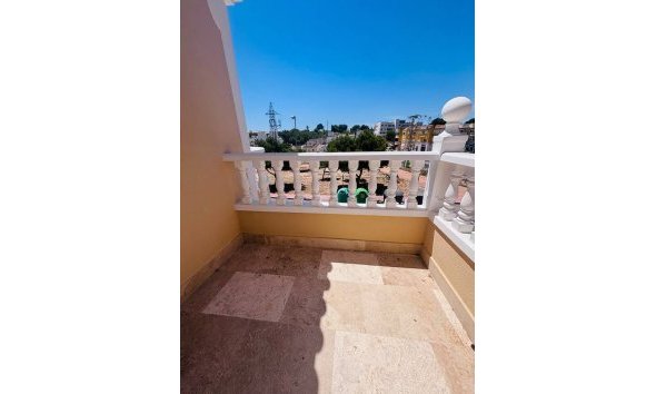 Revente - Villa -
Villamartin - Costa Blanca