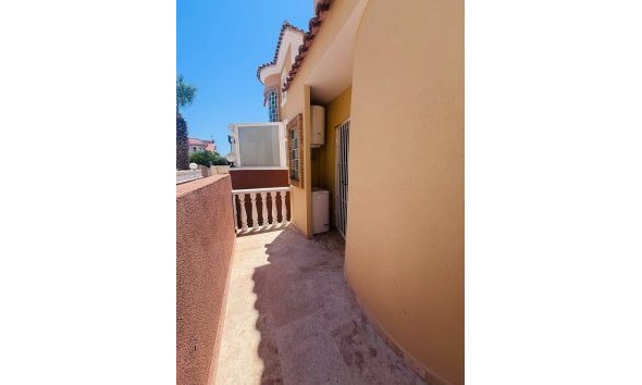 Revente - Villa -
Villamartin - Costa Blanca