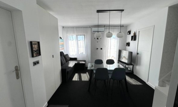 Resale - Duplex -
Torrevieja - Carrefour