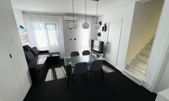 Resale - Duplex -
Torrevieja - Carrefour