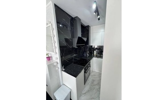 Resale - Duplex -
Torrevieja - Carrefour