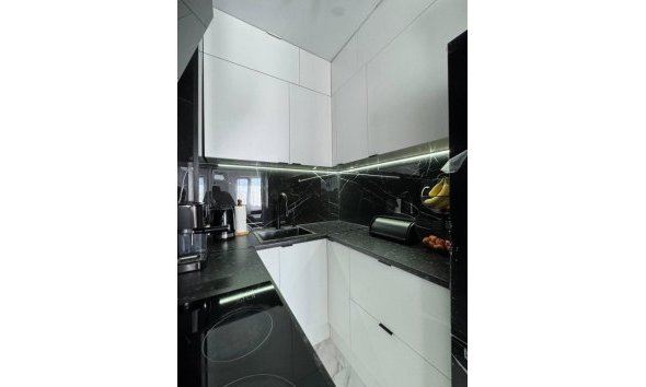 Resale - Duplex -
Torrevieja - Carrefour