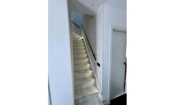 Resale - Duplex -
Torrevieja - Carrefour