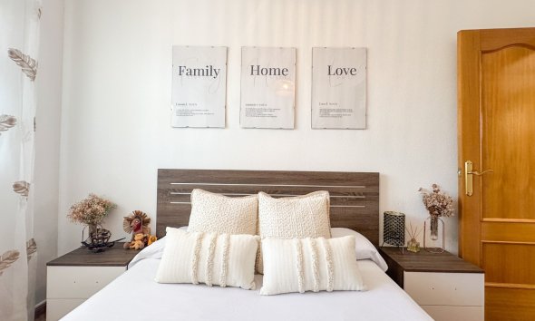 Revente - Apartment -
Guardamar del Segura - Costa Blanca