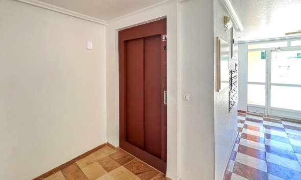 Revente - Apartment -
Guardamar del Segura - Costa Blanca