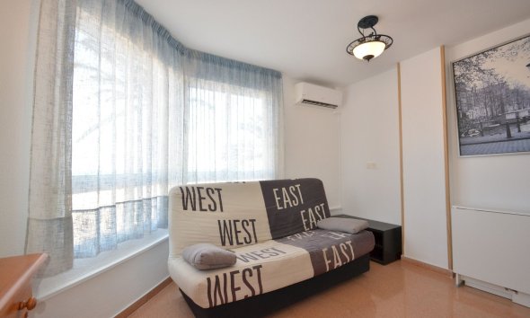 Revente - Apartment -
Guardamar del Segura - Costa Blanca